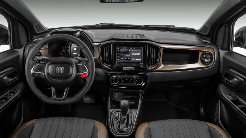 Acabamento interno da Fiat Strada 2025